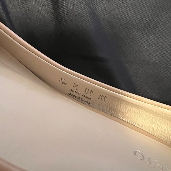 Frank Sarto Tudor Pointed Toe Leather Pump - Picture 4 of 5